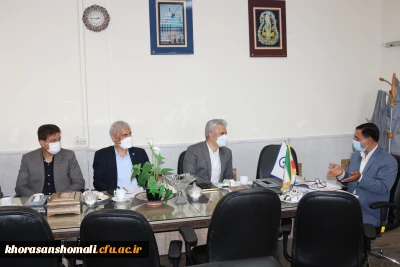 نشست دوستانه ریاست دانشگاه فرهنگیان با عوامل بانک تجارت شعبه مرکزی استان 