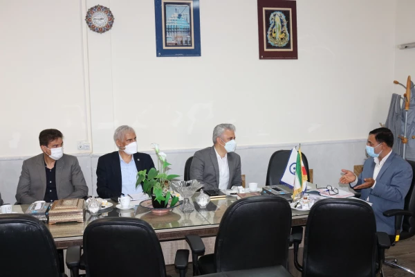 نشست دوستانه ریاست دانشگاه فرهنگیان با عوامل بانک تجارت شعبه مرکزی  2