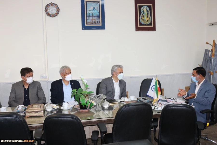 نشست دوستانه ریاست دانشگاه فرهنگیان با عوامل بانک تجارت شعبه مرکزی  2