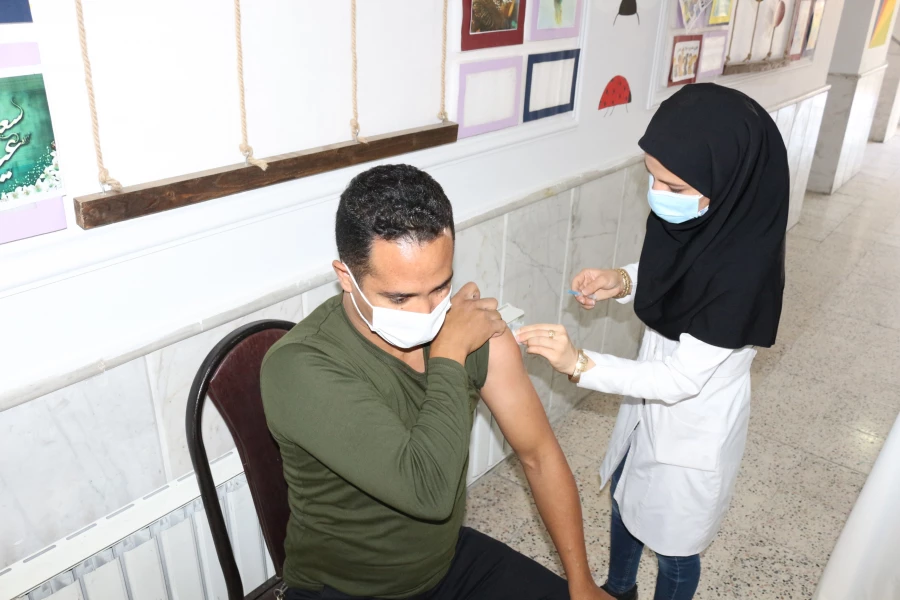 واکسیناسیون استادان ، کارکنان و دانشجومعلمان دانشگاه فرهنگیان 6