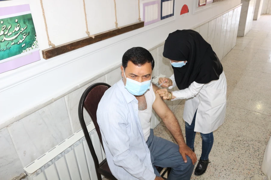 واکسیناسیون استادان ، کارکنان و دانشجومعلمان دانشگاه فرهنگیان 9