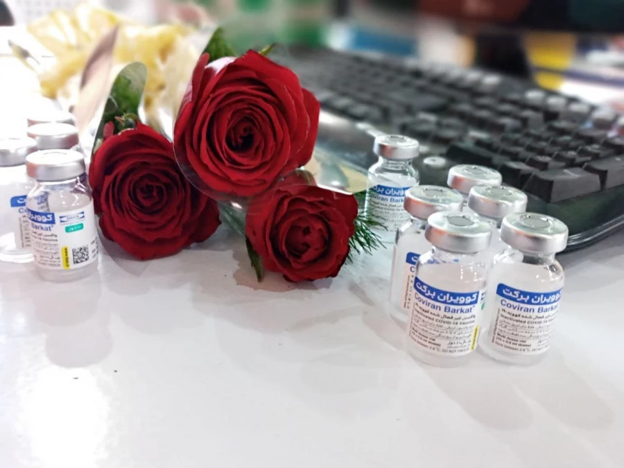 مشارکت دانشجویان پردیس امام جعفر صادق (ع) در فرآیند واکسیناسیون فرهنگیان 2