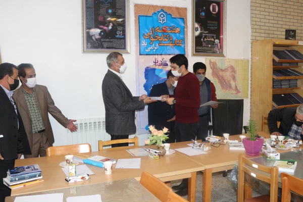 روز کتاب و کتابخوانی گرامی باد(نشست تخصصی هفته کتاب و کتابخوانی در پردیس برادران )  2