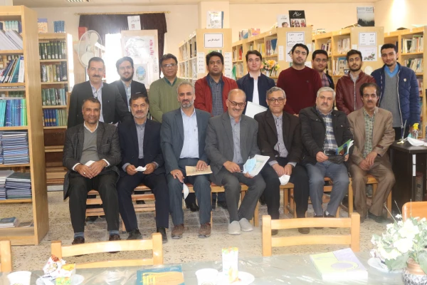 روز کتاب و کتابخوانی گرامی باد(نشست تخصصی هفته کتاب و کتابخوانی در پردیس برادران )  2