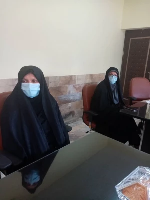 مناسبت هفته قرآن وعترت  نشستی در با عنوان (نقش نماز در سلامت روانی خانواده وجامعه از منظر قرآن کریم) در پردیس امام جعفر صادق (ع)  2