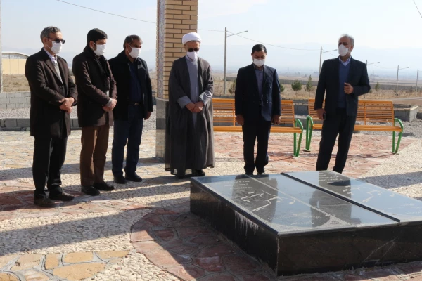 هفته بسیج و تجدید میثاق با شهدای گمنام دانشگاه فرهنگیان با حضور فرمانده بسیج اساتید  2