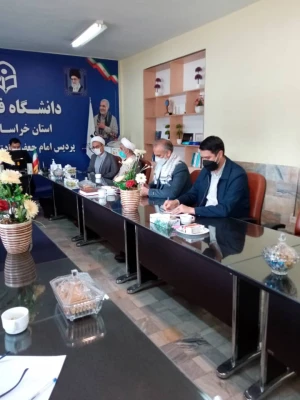 نشست کمیته فرهنگی بسیج با عنوان( راهکارهای امید آفرینی در نسل جوان) برگزار گردید. 2