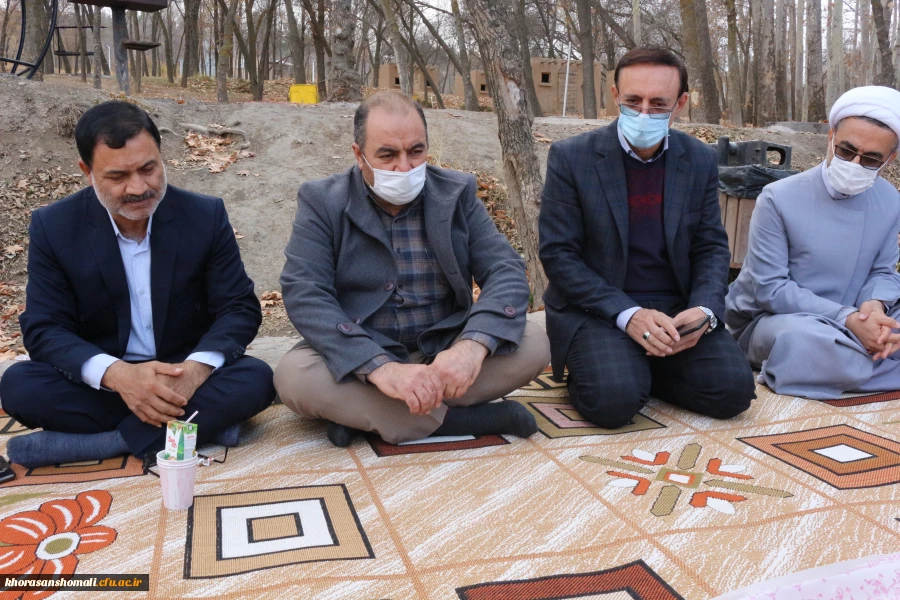 به مناسبت هفته بسیج درتاریخ 1400/9/2 راهپیمایی  و نشست کارکنان دانشگاه فرهنگیان استان خراسان شمالی  2