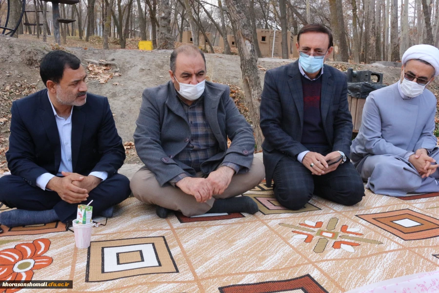 به مناسبت هفته بسیج درتاریخ 1400/9/2 راهپیمایی  و نشست کارکنان دانشگاه فرهنگیان استان خراسان شمالی  2