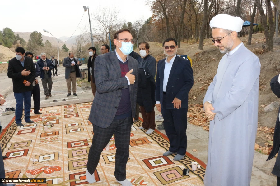 به مناسبت هفته بسیج درتاریخ 1400/9/2 راهپیمایی  و نشست کارکنان دانشگاه فرهنگیان استان خراسان شمالی  4