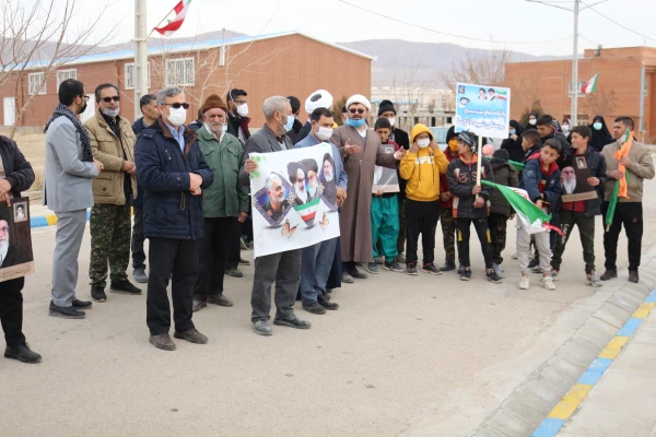 آیین گرامیداشت روز بصیرت و حماسه 9 دی با حضور بسیج مردمی روستای کلاته آذرسا در گلزار شهدای دانشگاه فرهنگیان  3