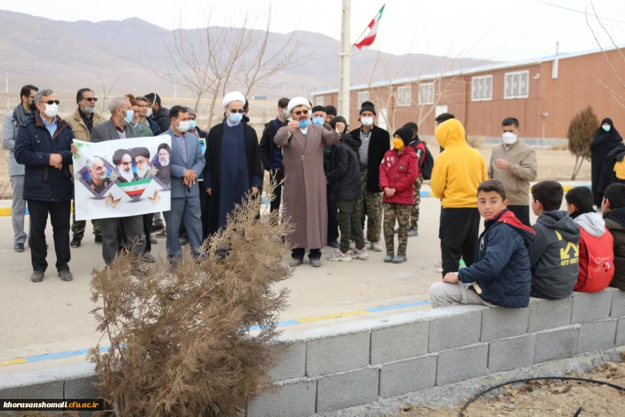 آیین گرامیداشت روز بصیرت و حماسه 9 دی با حضور بسیج مردمی روستای کلاته آذرسا در گلزار شهدای دانشگاه فرهنگیان  4