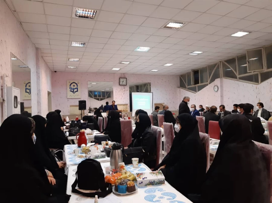 نشست  واحد آموزش دانشگاه فرهنگییان با اساتید پردیس های دانشگاهی  5