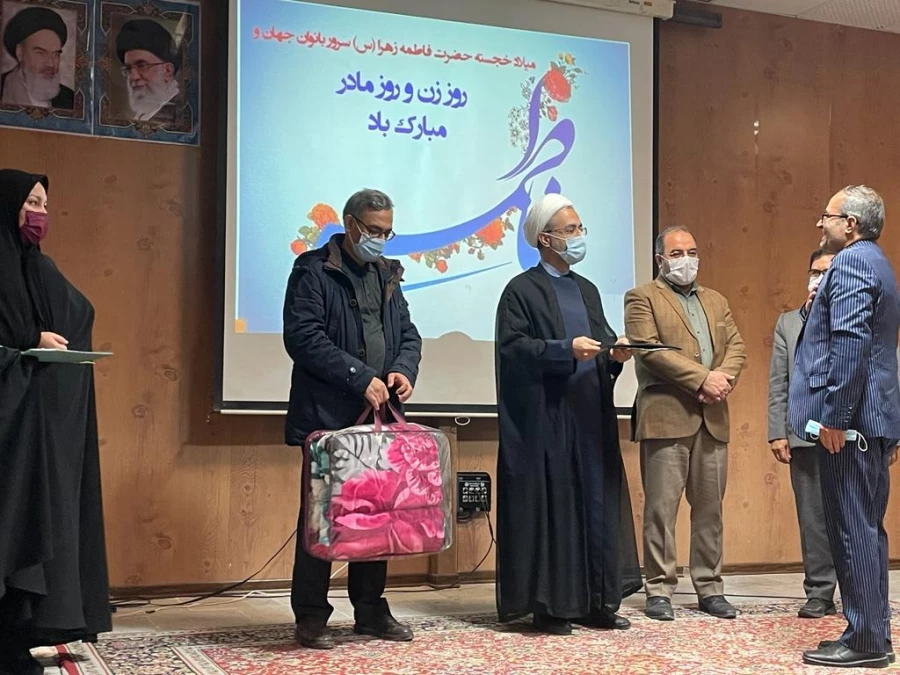 جلسه ای به مناسبت میلاد باسعادت حضرت زهرا (س) وروز بزرگ  مقام زن  2