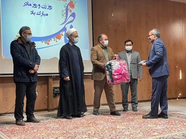 جلسه ای به مناسبت میلاد باسعادت حضرت زهرا (س) وروز بزرگ  مقام زن  2