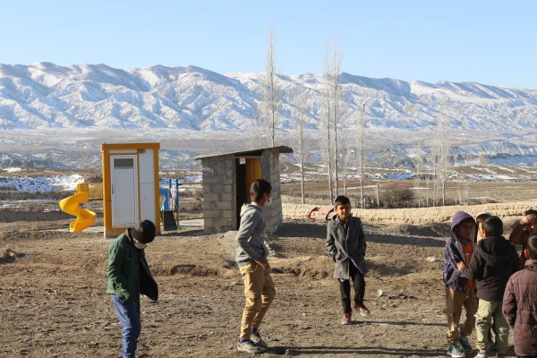 بازدید یک روزه اساتید و کارکنان دانشگاه فرهنگیان از فعالیت های جهادی دانشجومعلمان در مناطق محروم مانه و سملقان (روستای کال ایمانی) 2
