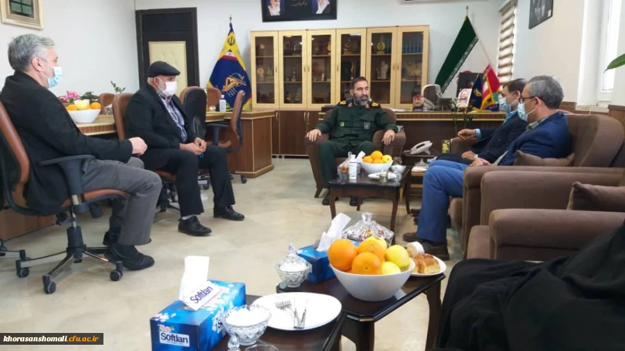دیدار جمعی از کارکنان دانشگاه فرهنگیان بافرمانده سپاه استان جهت عرض تبریک روزپاسدار 2