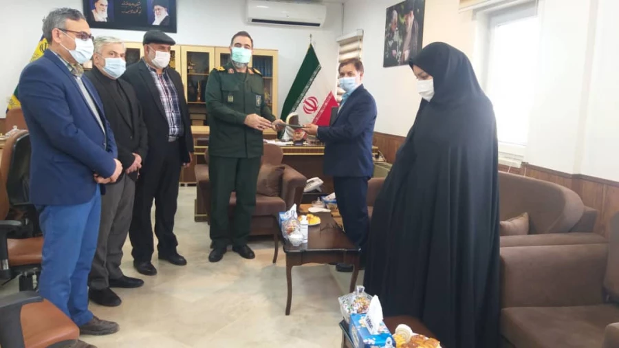 دیدار جمعی از کارکنان دانشگاه فرهنگیان بافرمانده سپاه استان جهت عرض تبریک روزپاسدار 3