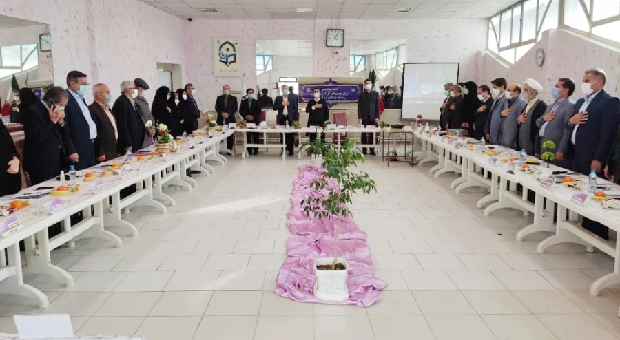 درنشست هم اندیشی شورای معاونین اداره کل آموزش و پرورش و دانشگاه فرهنگیان:
باید با کار و تلاش شبانه روزی و روحیه انقلابی و مدیربت جهادی عقب ماندگی ها را جبران کنیم. 2