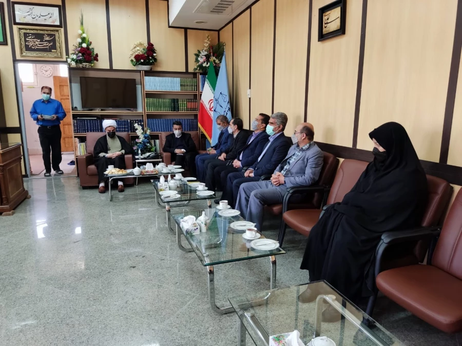 در دیدار نوروزی با استاندار استان خراسان شمالی و با حجت الاسلام براتی زاده رئیس کل دادگستری استان 5