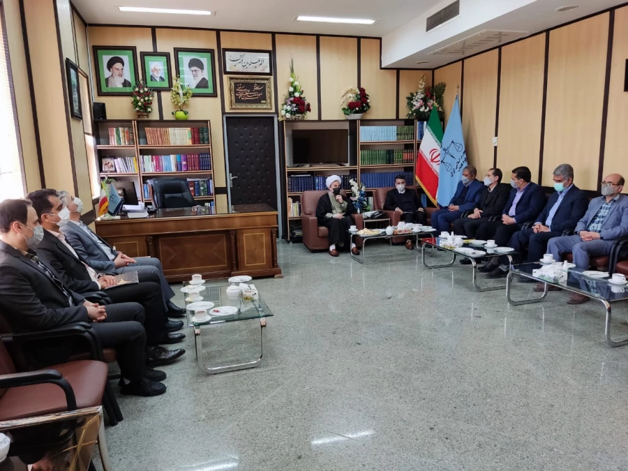 در دیدار نوروزی با استاندار استان خراسان شمالی و با حجت الاسلام براتی زاده رئیس کل دادگستری استان 7