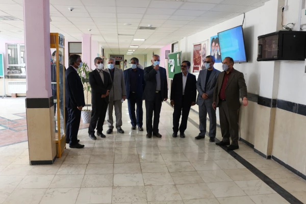 بازدید میدانی فرماندار بجنورد از روند برگزاری کلاسهای حضوری دانشگاه و مشکلات وموانع  6