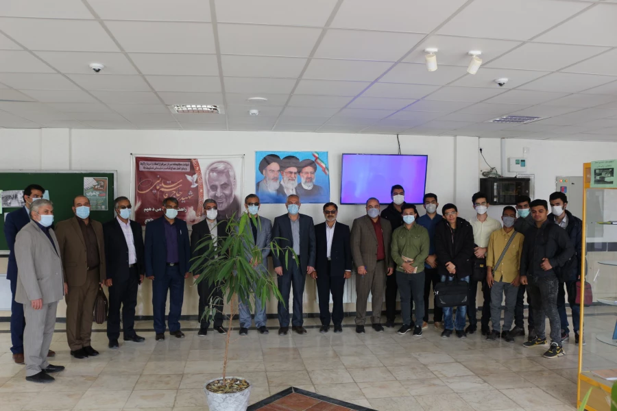 بازدید میدانی فرماندار بجنورد از روند برگزاری کلاسهای حضوری دانشگاه و مشکلات وموانع  8