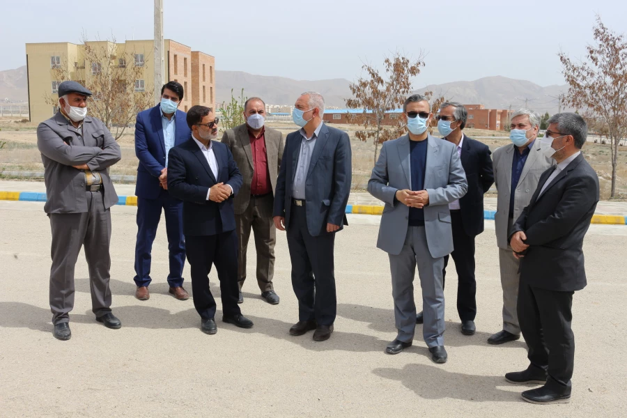 بازدید میدانی فرماندار بجنورد از روند برگزاری کلاسهای حضوری دانشگاه و مشکلات وموانع  11