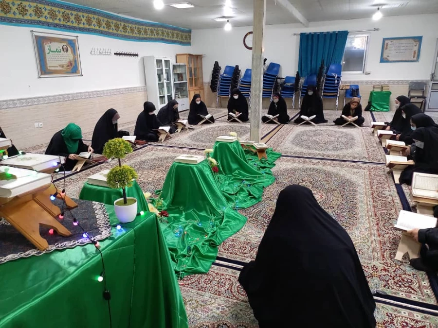 محفل انس با قرآن کریم 
به مناسبت رحلت حضرت خدیجه در ماه مبارک رمضان 2