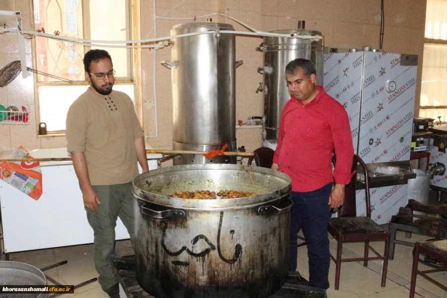 پویش اطعام حسنی طبخ و توزیع شش هزار پرس غذای گرم در ماه مبارک رمضان میان مناطق محروم حاشیه شهر بجنورد توسط دانشگاه فرهنگیان خراسان شمالی 5