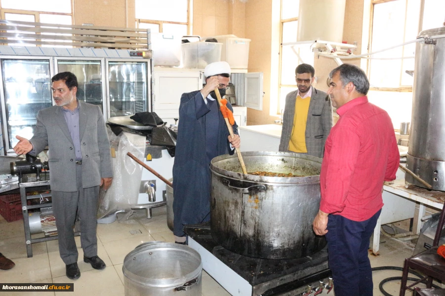 پویش اطعام حسنی طبخ و توزیع شش هزار پرس غذای گرم در ماه مبارک رمضان میان مناطق محروم حاشیه شهر بجنورد توسط دانشگاه فرهنگیان خراسان شمالی 11