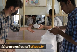 پویش اطعام حسنی طبخ و توزیع شش هزار پرس غذای گرم در ماه مبارک رمضان میان مناطق محروم حاشیه شهر بجنورد توسط دانشگاه فرهنگیان خراسان شمالی 16