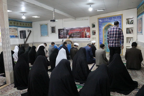 نشست صمیمانه حجت الاسلام نوری امام جمعه شهرستان با دانشجو معلمان و همکاران پردیس امام جعفر صادق (ع) 2