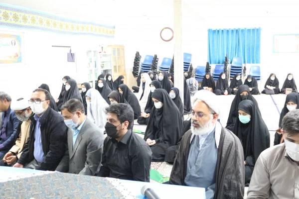 نشست صمیمانه حجت الاسلام نوری امام جمعه شهرستان با دانشجو معلمان و همکاران پردیس امام جعفر صادق (ع) 2