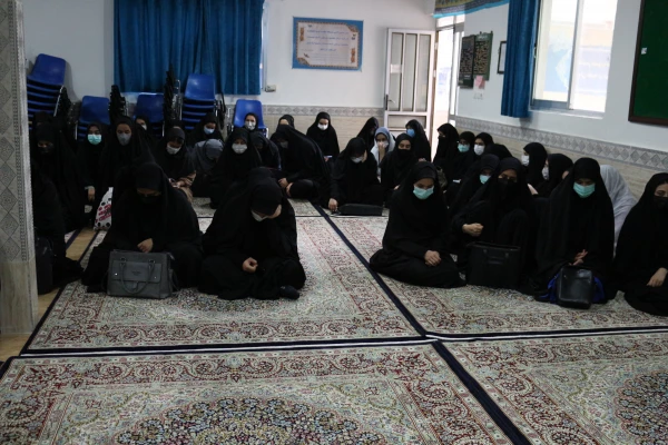 نشست صمیمانه حجت الاسلام نوری امام جمعه شهرستان با دانشجو معلمان و همکاران پردیس امام جعفر صادق (ع) 2