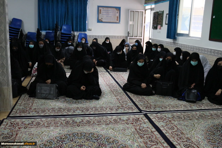 نشست صمیمانه حجت الاسلام نوری امام جمعه شهرستان با دانشجو معلمان و همکاران پردیس امام جعفر صادق (ع) 2