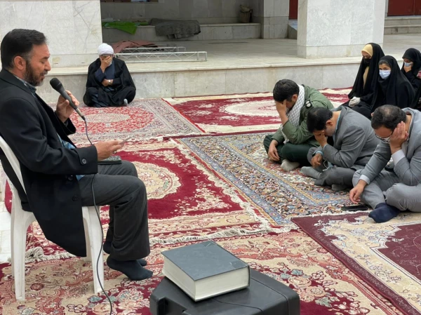 طرح ضیافت شهدا در گلزار شهدای معصوم زاده بجنورد  با حضور دانشجویان پردیس امام جعفر صادق (ع) برگزار شد . 2