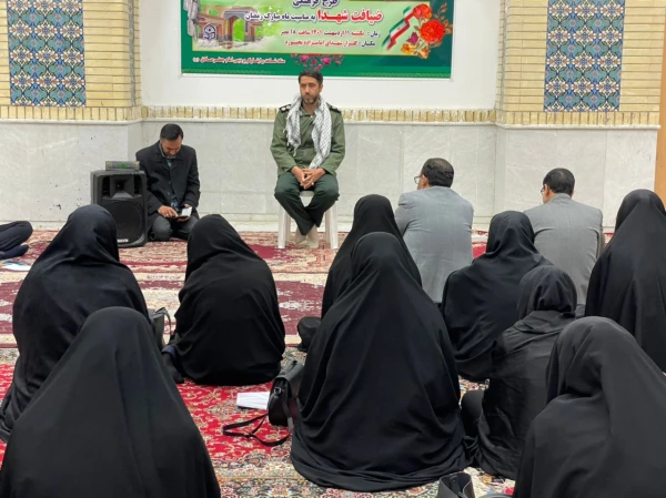 طرح ضیافت شهدا در گلزار شهدای معصوم زاده بجنورد  با حضور دانشجویان پردیس امام جعفر صادق (ع) برگزار شد . 2