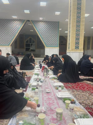 طرح ضیافت شهدا در گلزار شهدای معصوم زاده بجنورد  با حضور دانشجویان پردیس امام جعفر صادق (ع) برگزار شد . 2