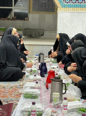 طرح ضیافت شهدا در گلزار شهدای معصوم زاده بجنورد  با حضور دانشجویان پردیس امام جعفر صادق (ع) برگزار شد . 2