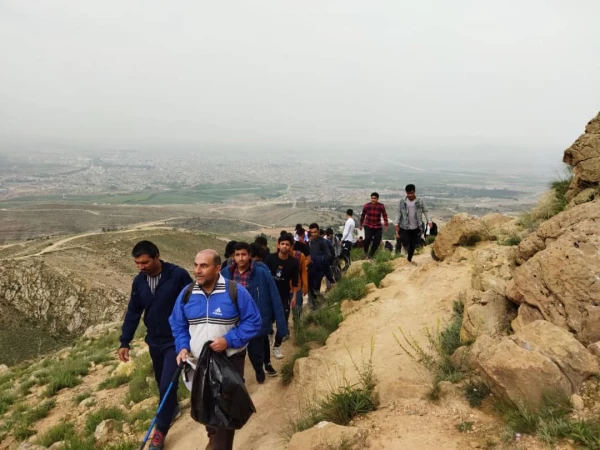 اردوی یکروزه کوه نوردی پردیس امام محمد باقر (ع) دانشجو معلمان با همکاری  ۲ کانون 
هلال احمر   و محیط زیست  2
