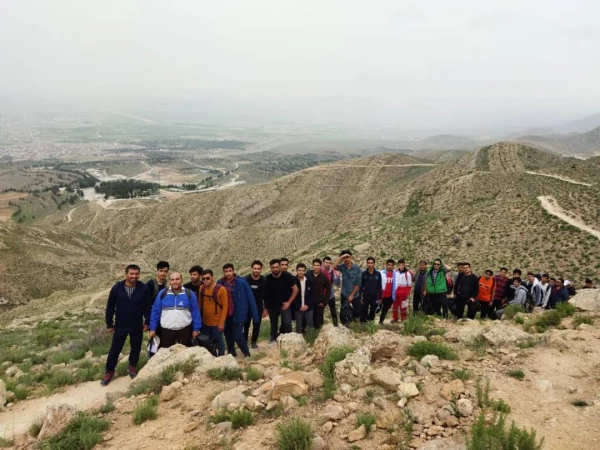 اردوی یکروزه کوه نوردی پردیس امام محمد باقر (ع) دانشجو معلمان با همکاری  ۲ کانون 
هلال احمر   و محیط زیست  2