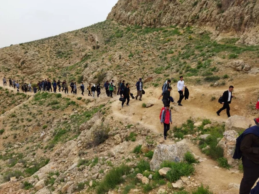 اردوی یکروزه کوه نوردی پردیس امام محمد باقر (ع) دانشجو معلمان با همکاری  ۲ کانون 
هلال احمر   و محیط زیست  2