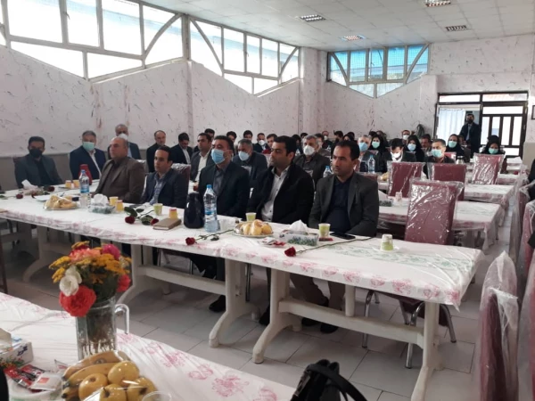 نشست صمیمانه با اساتید دانشگاه فرهنگیان به مناسبت دهه سر آمدی آموزش  3