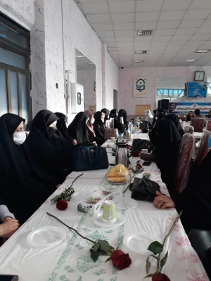 نشست صمیمانه با اساتید دانشگاه فرهنگیان به مناسبت دهه سر آمدی آموزش  5