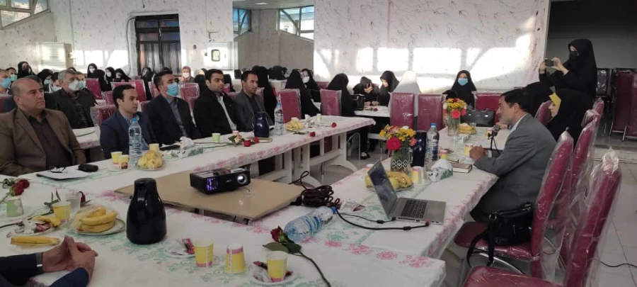 نشست صمیمانه با اساتید دانشگاه فرهنگیان به مناسبت دهه سر آمدی آموزش  10