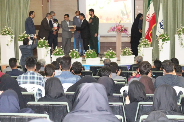 آیین بزرگداشت دهه سرآمدی آموزش 13