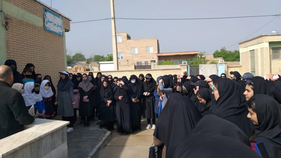 به مناسبت دهه سر آمدی آموزش برنامه پیاده روی دانشجو معلمان پردیس امام جعفر صادق (ع) 2