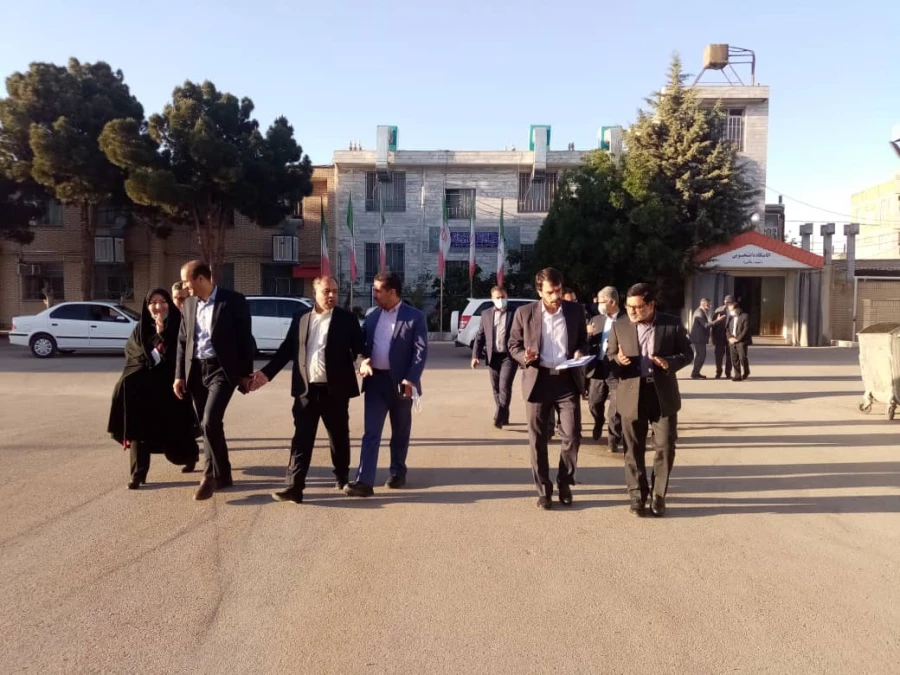 بازدید دکتر الماسی معاون وزیر آموزش و پرورش  و دکتر  رخشانی مهر مدیرکل نوسازی مدارس کشور از دانشگاه  7