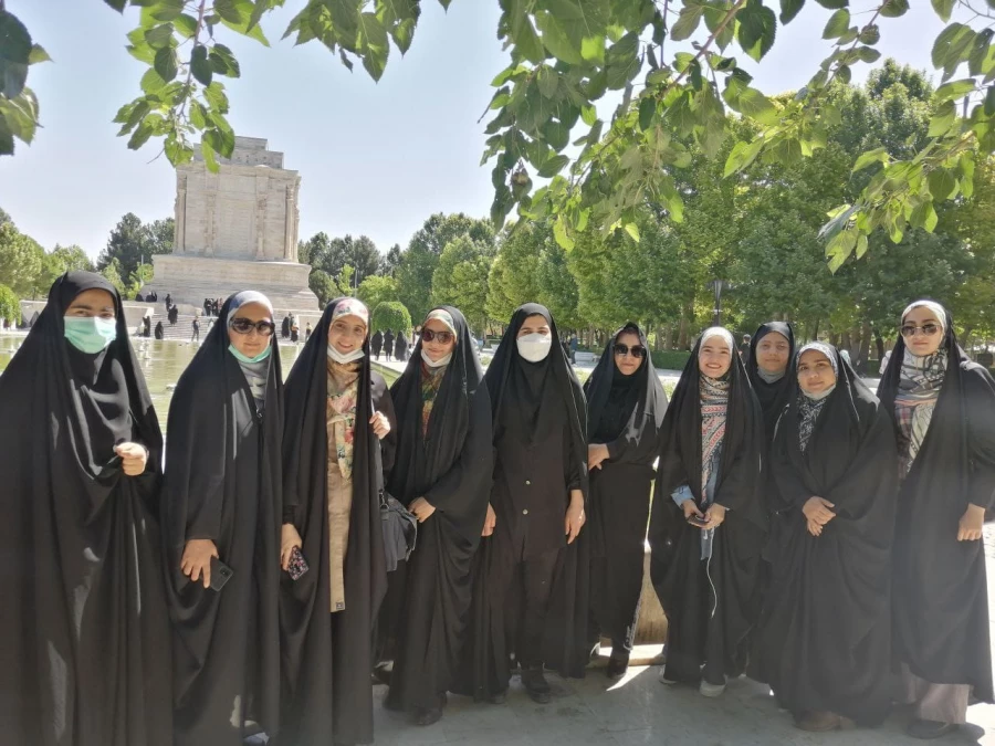 اعزام دانشجو معلمان زیارت اولی پردیس خواهران به شهر مشهد الرضا 4